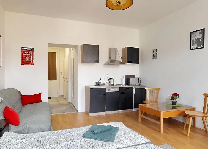 Practical In Old Viennese Building Apartamento Viena